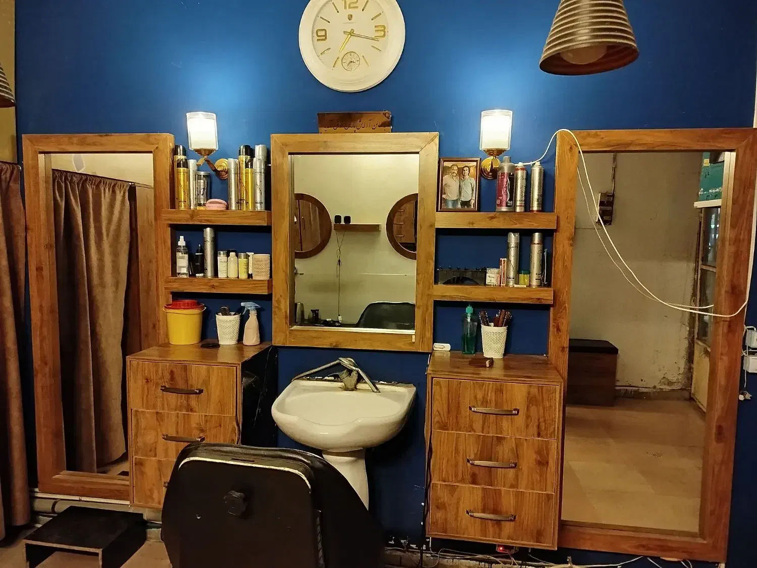 دکور کامل آرایشگاه|آرایشگاه و سالنهای زیبایی|تربت جام, جامی|دیوار