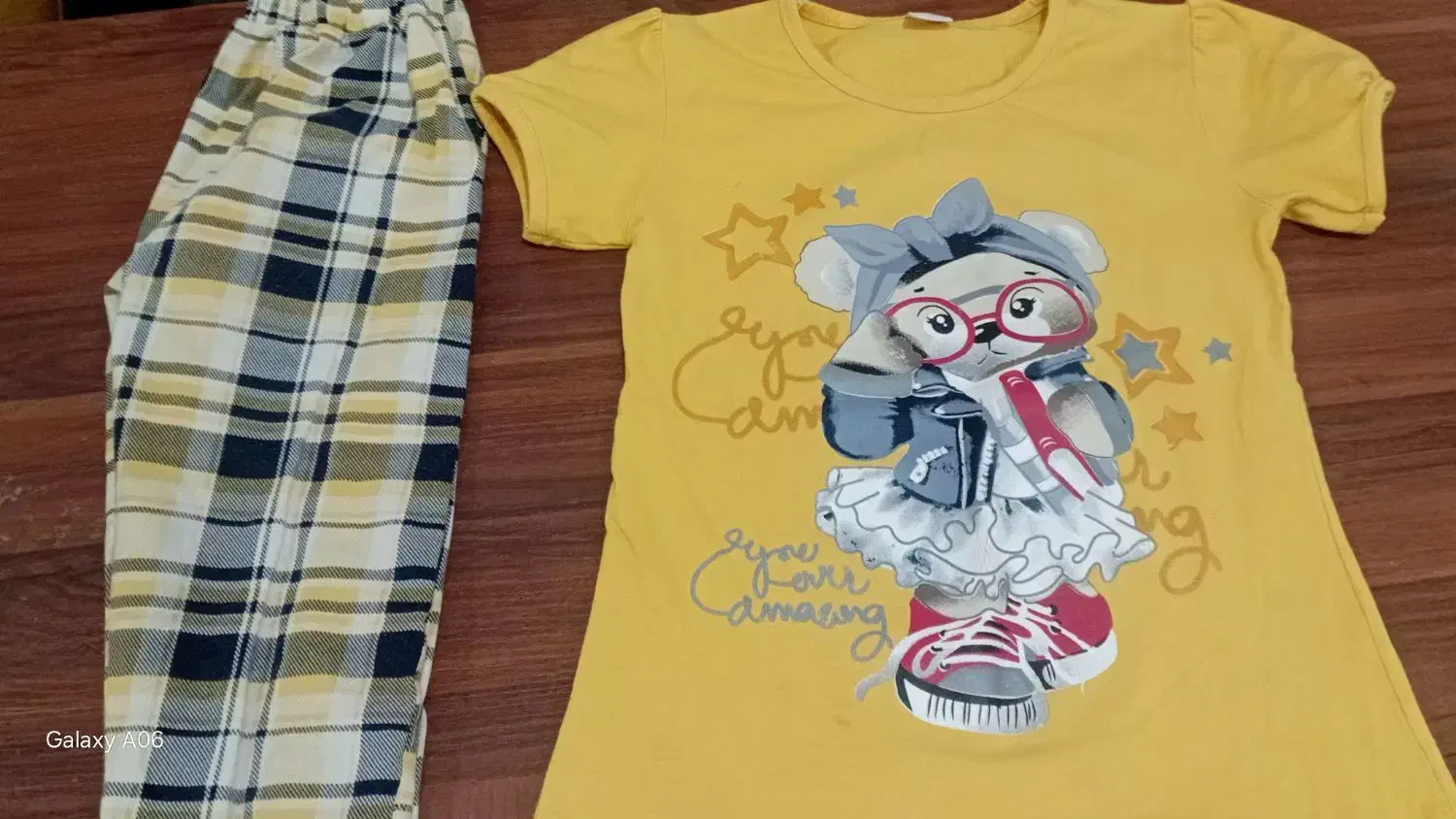 ست بچه گانه|کفش و لباس بچه|باسمنج, |دیوار