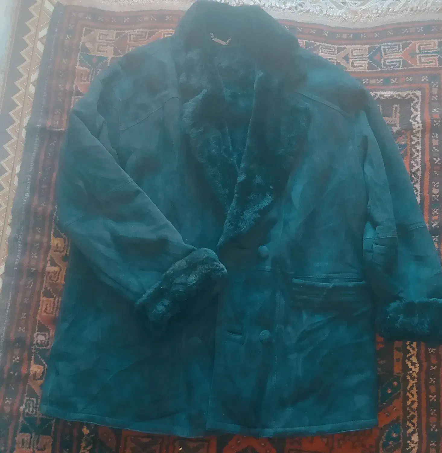 کابشن و پالتو پوست (بوفالو .آمریکایی اصل  )|لباس|تهران, دکتر هوشیار|دیوار