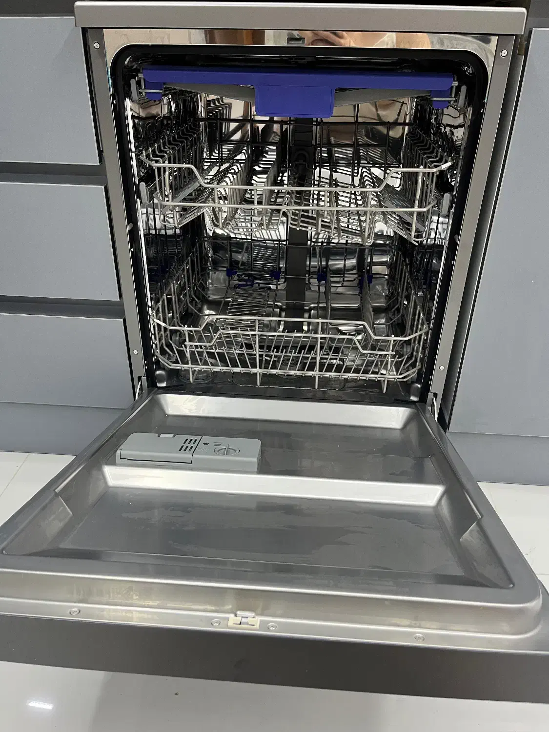 ظرفشویی ۱۵ نفره پاکشوما. چند روز قبل خریداری شده|ماشین ظرفشویی|لاهیجان, شهید آوینی|دیوار