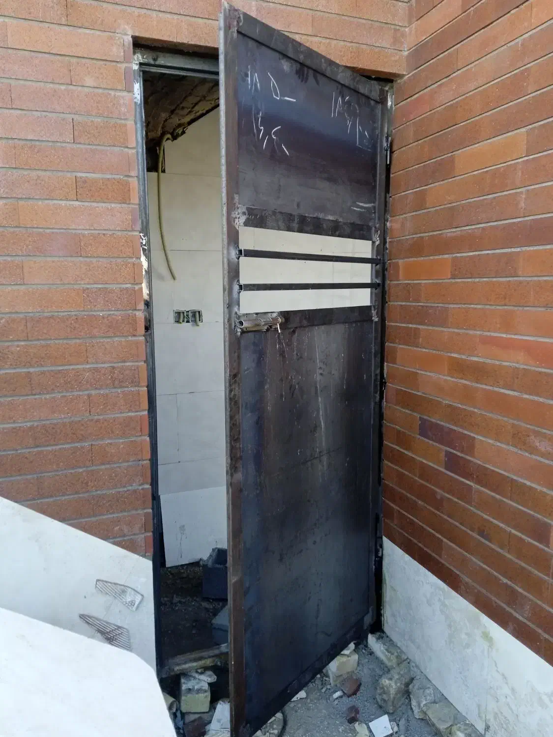 جوشکاری سیاروتعمیرانواع کابینت وکمددیواری|خدمات پیشه و مهارت|کاشمر, |دیوار