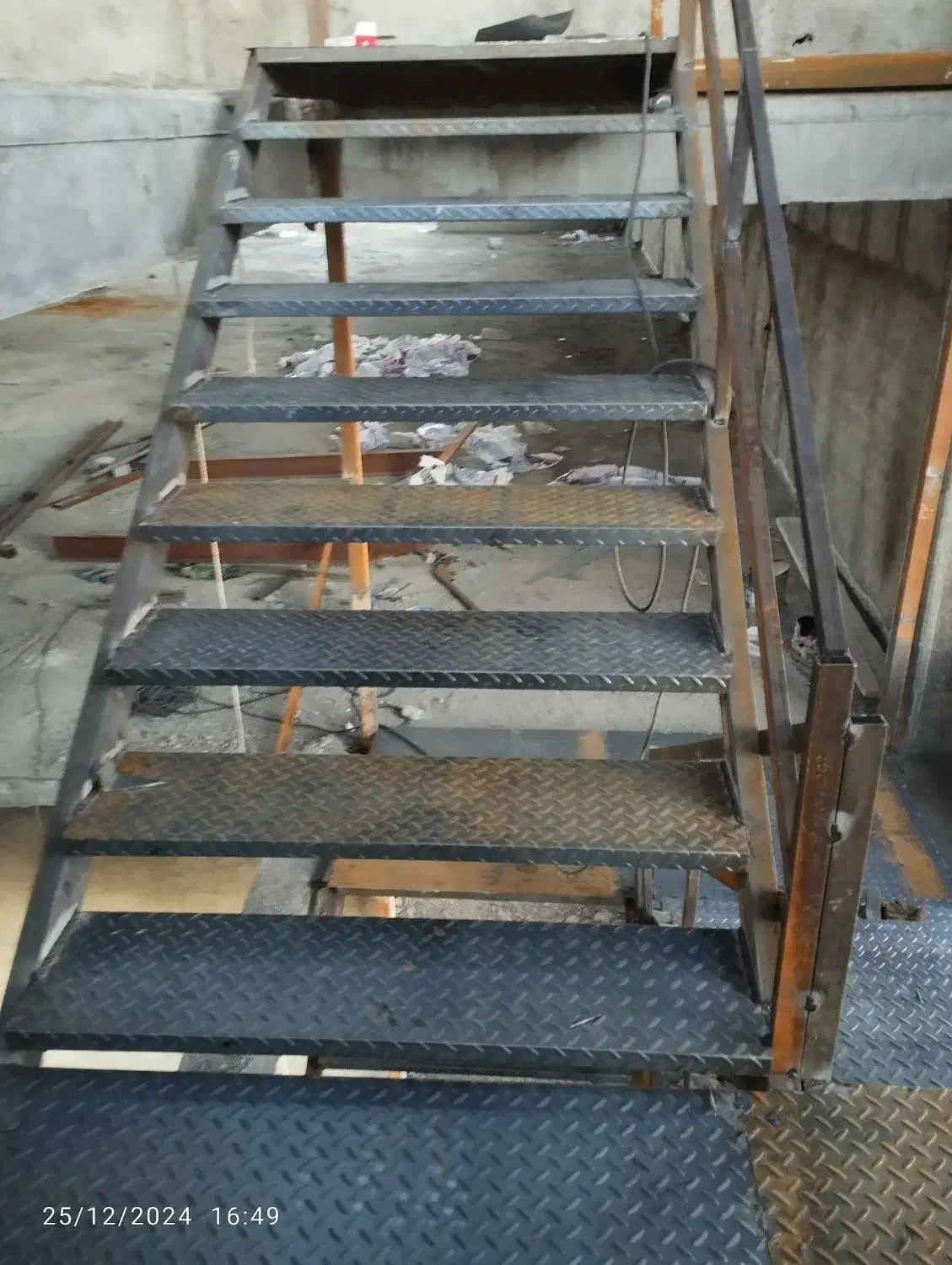 آهنگری و اسکلت فلزی|خدمات پیشه و مهارت|دماوند, گیلاوند|دیوار