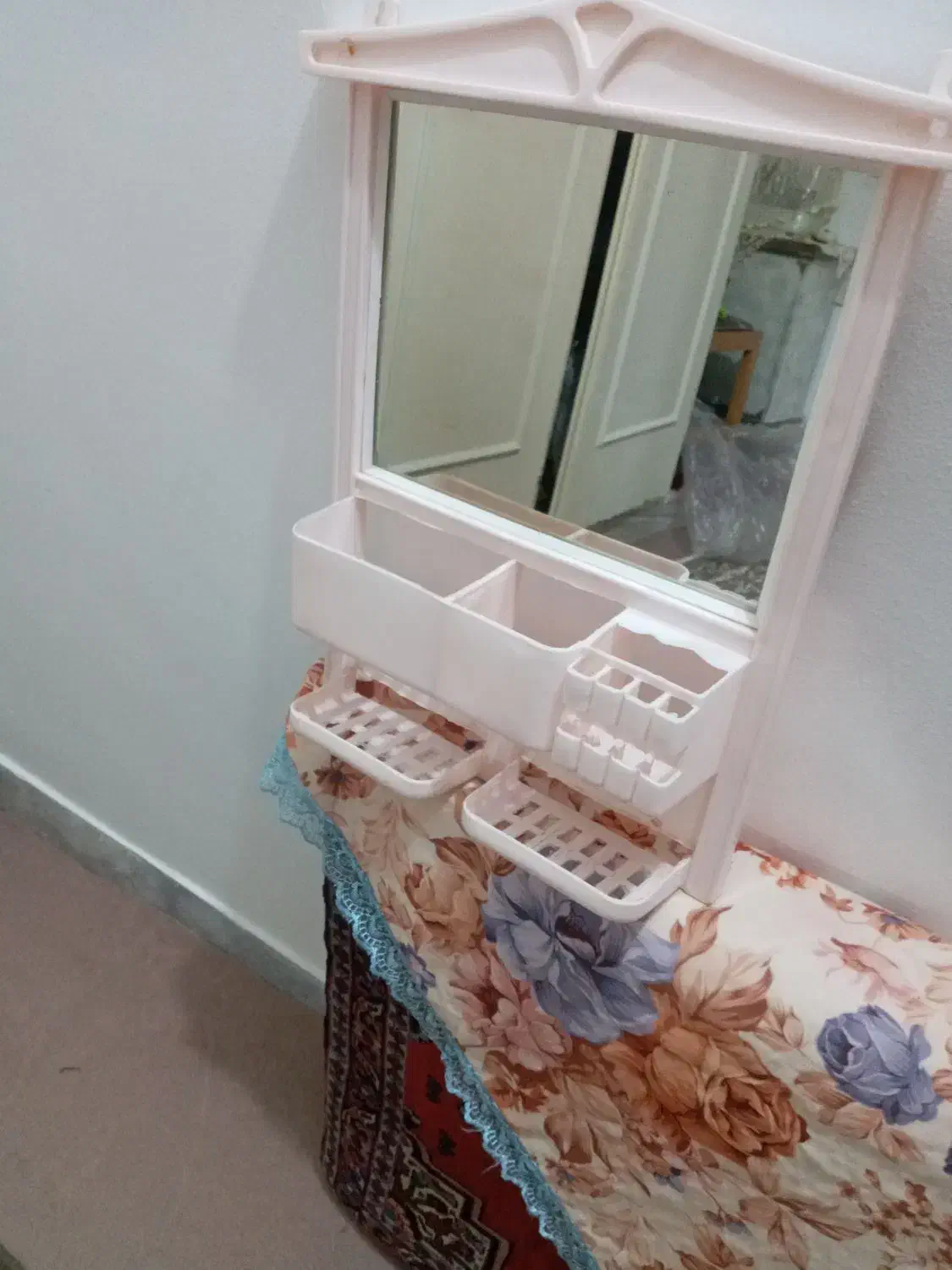 یک عددآینه ی روشوی ،به فروش میرسد|لوازم حمام|محمدشهر, علی آباد گونه|دیوار