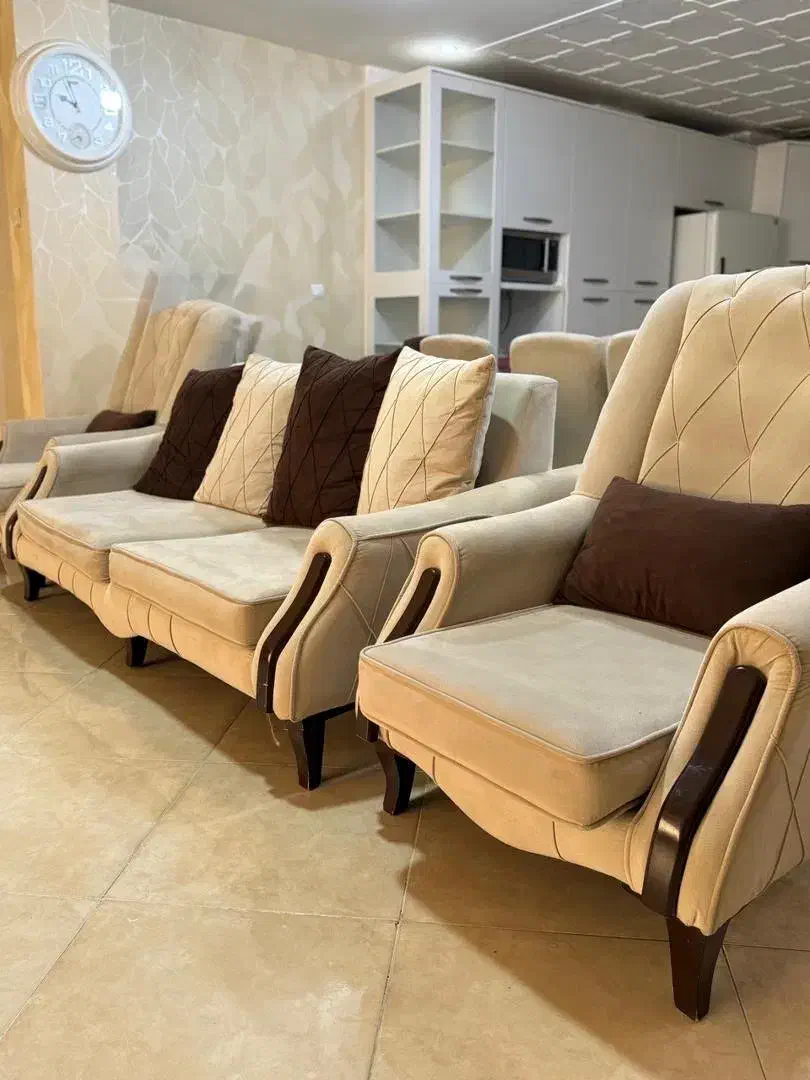 ست مبلمان و میز نهار خوری ۸ نفره|مبلمان خانگی و میز عسلی|بندرعباس, |دیوار