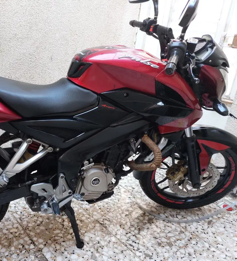 موتور سیکلت ns200 مدل ۹۲|موتورسیکلت|قم, علی آباد سعدگان|دیوار