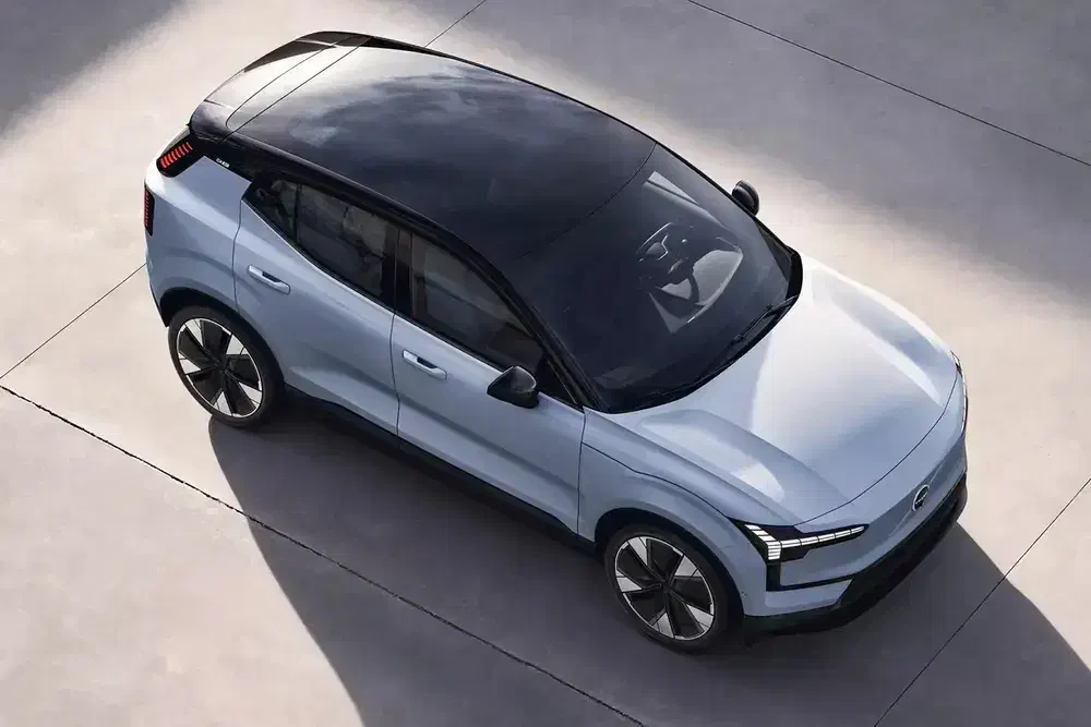 حواله ولوو برقی VOLVO EX30 دو دیفرانسیل ۲۰۲۵|خودرو سواری و وانت|اصفهان, جلفا|دیوار