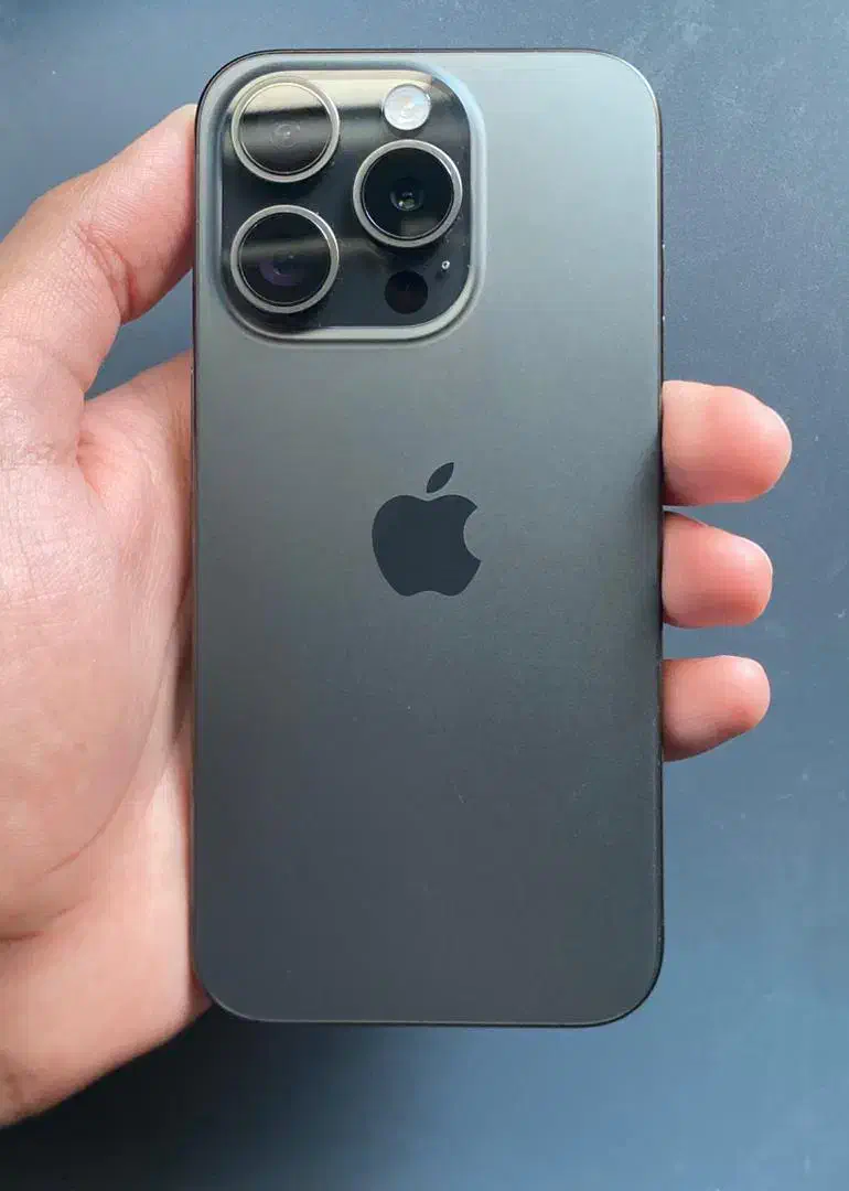 15pro مشکی در حدآک|موبایل|کرمان, |دیوار