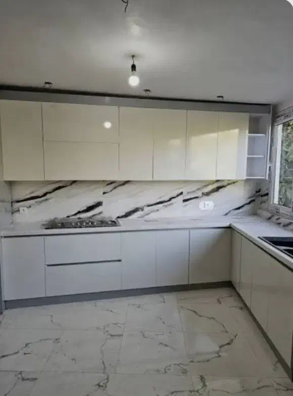 نصب کاشی کف و بدنه بین کابینتی پردیس|خدمات پیشه و مهارت|پردیس, فاز ۱۱|دیوار