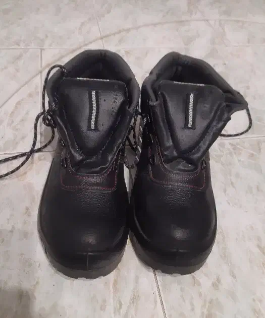 کفش ایمنی کاوه|کیف، کفش، کمربند|شیراز, شهرک نیروی انتظامی|دیوار