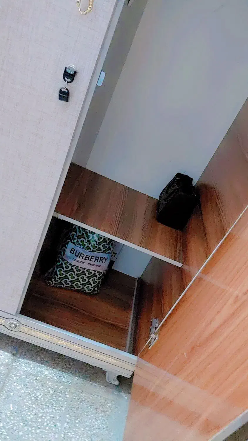 کمد|جاکفشی، کمد، دراور|اهواز, کمپلو جنوبی|دیوار