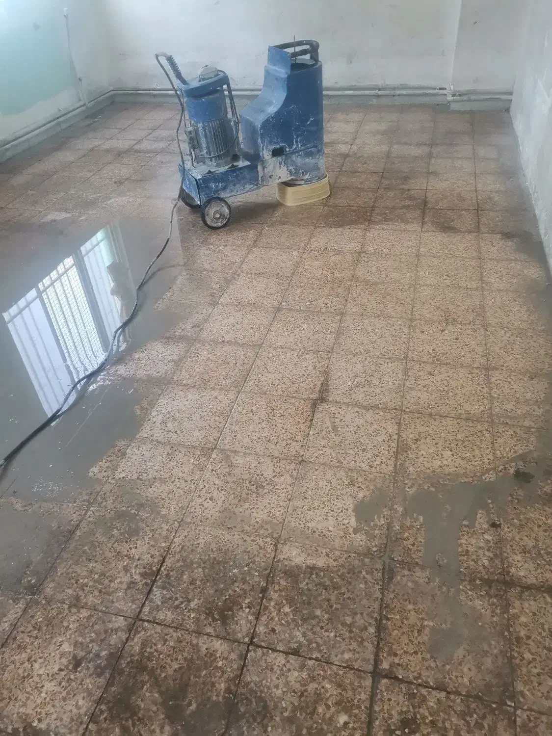 کف سابی|خدمات نظافت|اصفهان, کوی سپاهان|دیوار