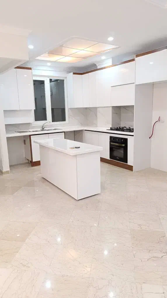 ۱۰۶ متر دو خوابه/ فول/ مرزداران/ ناهید / تک واحدی