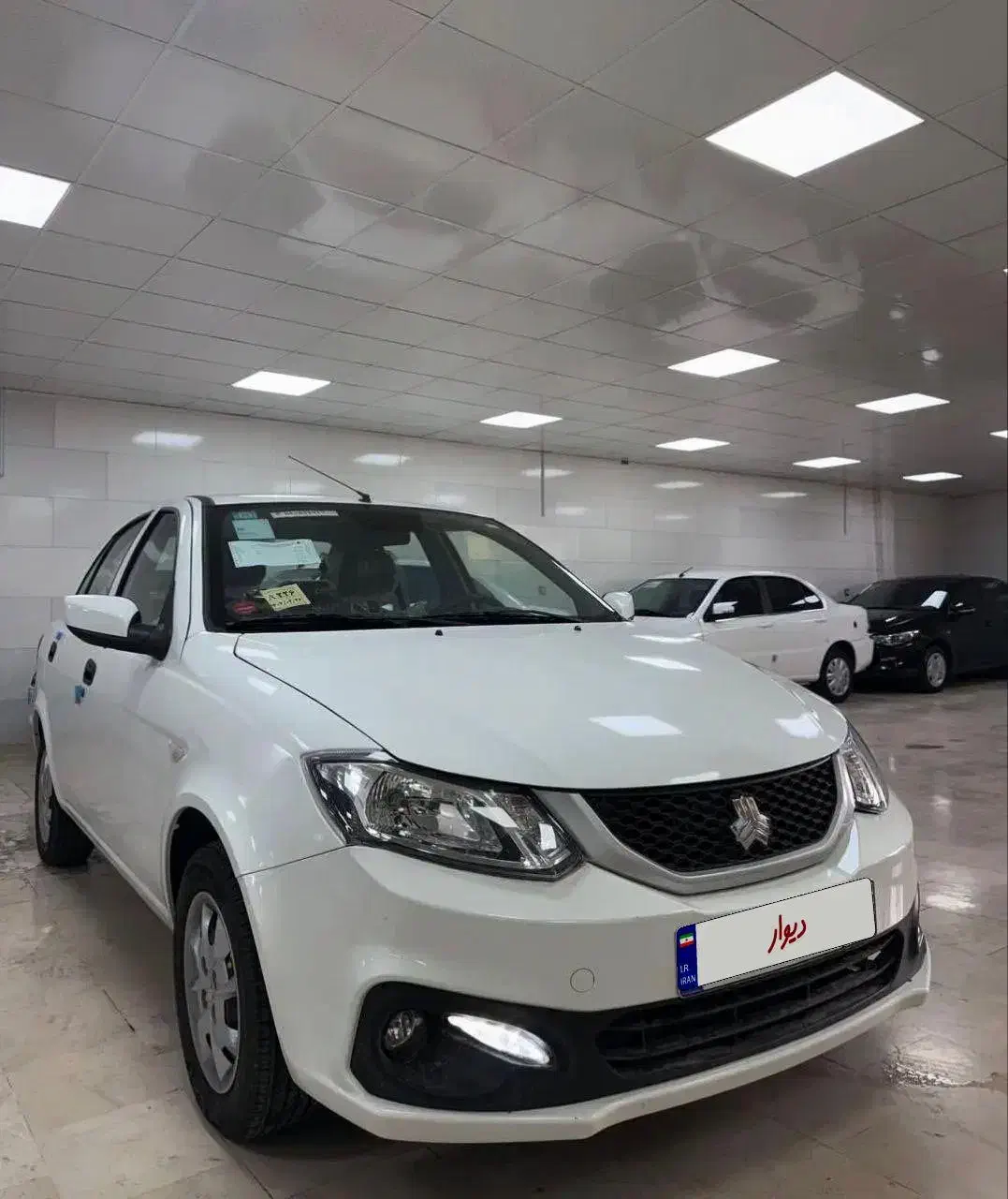 ساینا s در حد خشک|خودرو سواری و وانت|بروجرد, |دیوار