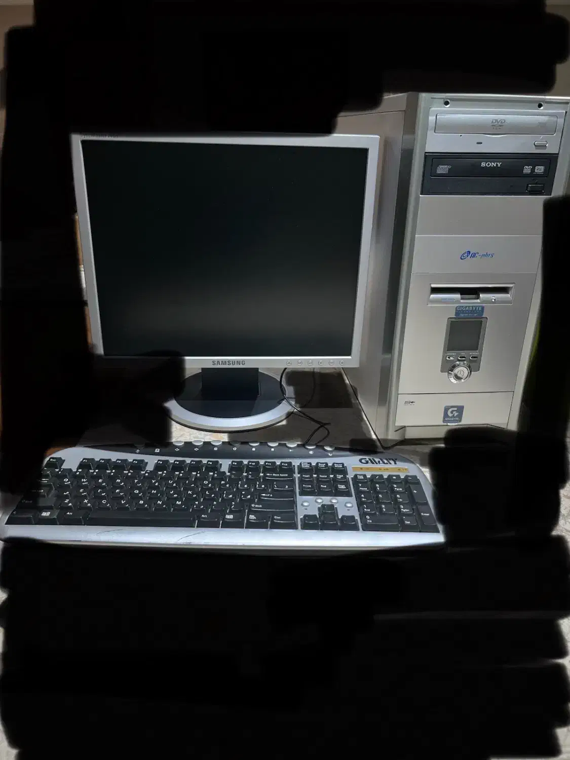 مانیتور سامسونگ با کیس و کیبورد|رایانه رومیزی|ملارد, |دیوار