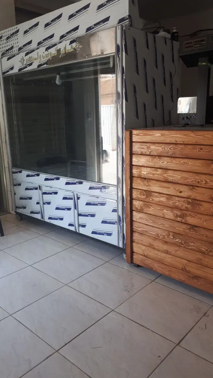 میز بزرگ برا همه کارا صنفی.|فروشگاه و مغازه|ماهان, |دیوار