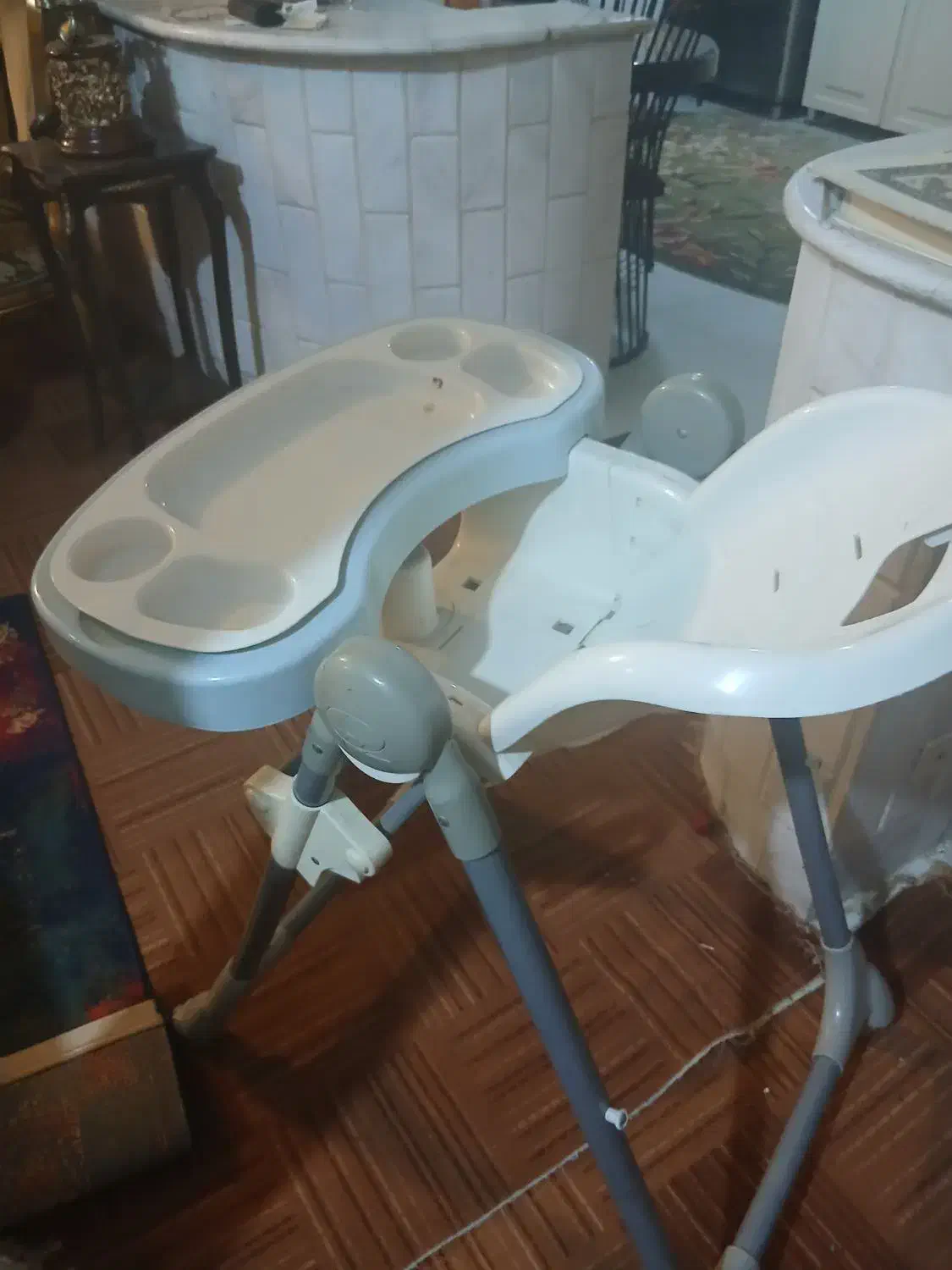 صندلی بچه|تخت و صندلی بچه|قم, سالاریه|دیوار