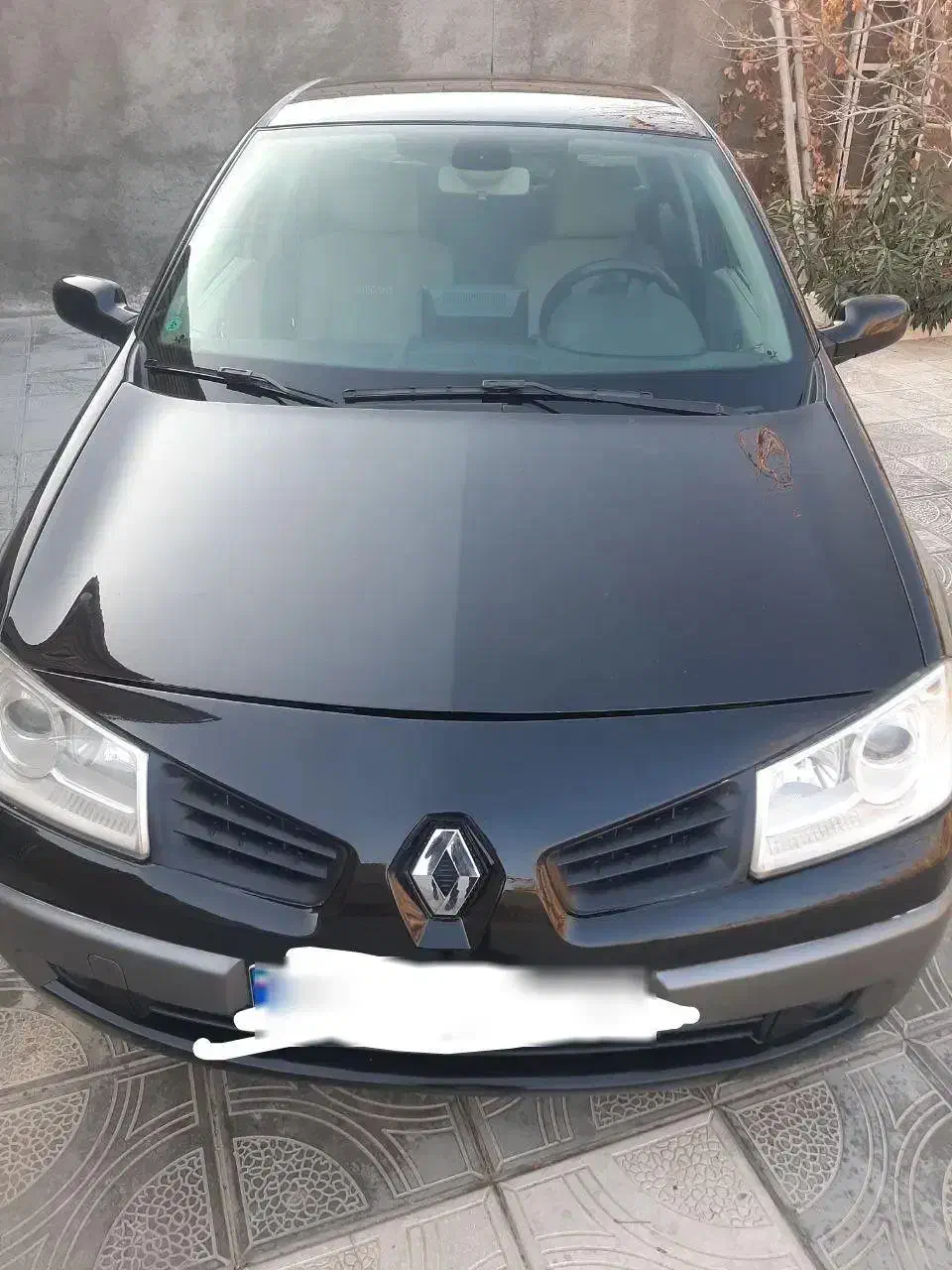 مگان بدنه در حد دوتا هلالی عقب رنگ ما بقی بی رنگ|خودرو سواری و وانت|تبریز, |دیوار