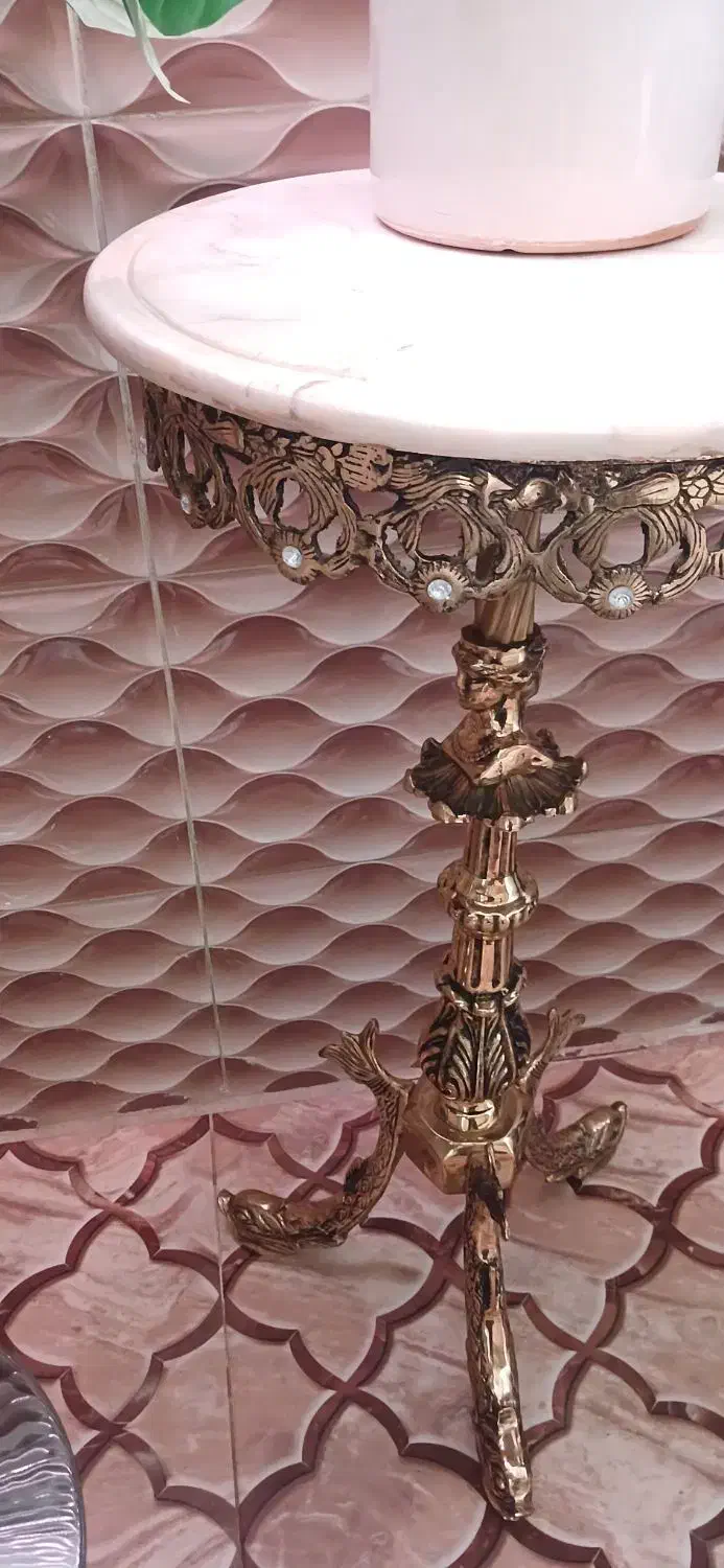 میزبرنز|مبلمان خانگی و میز عسلی|همدان, |دیوار