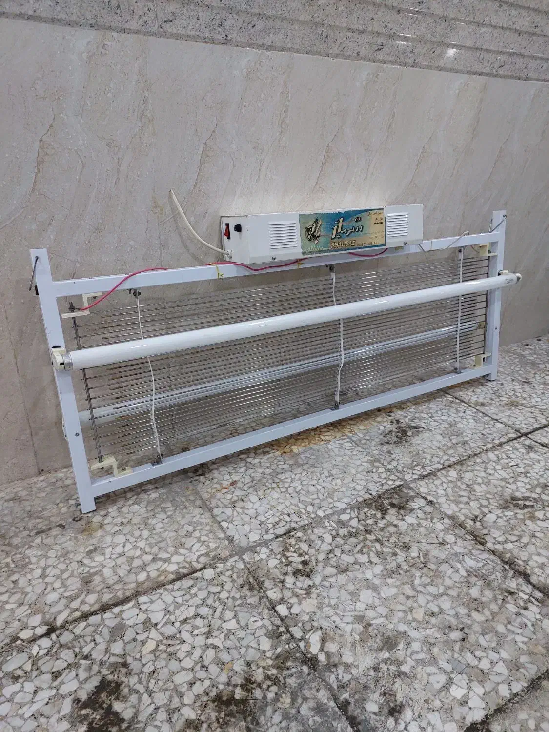 حشره کش برقی شهباز مدل 180 همراه لامپ چک صیادی|سایر لوازم برقی|رباطکریم, رباطکریم|دیوار