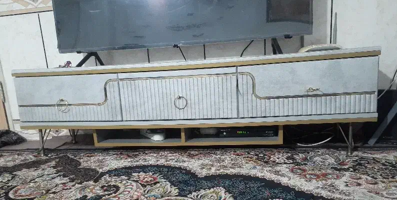 میز تی وی|میز تلویزیون|کردکوی, |دیوار