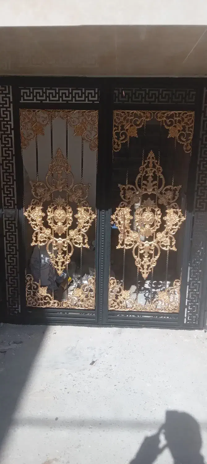 نقاشی .رنگ امیزی باقیمت مناسب|خدمات پیشه و مهارت|بروجرد, |دیوار