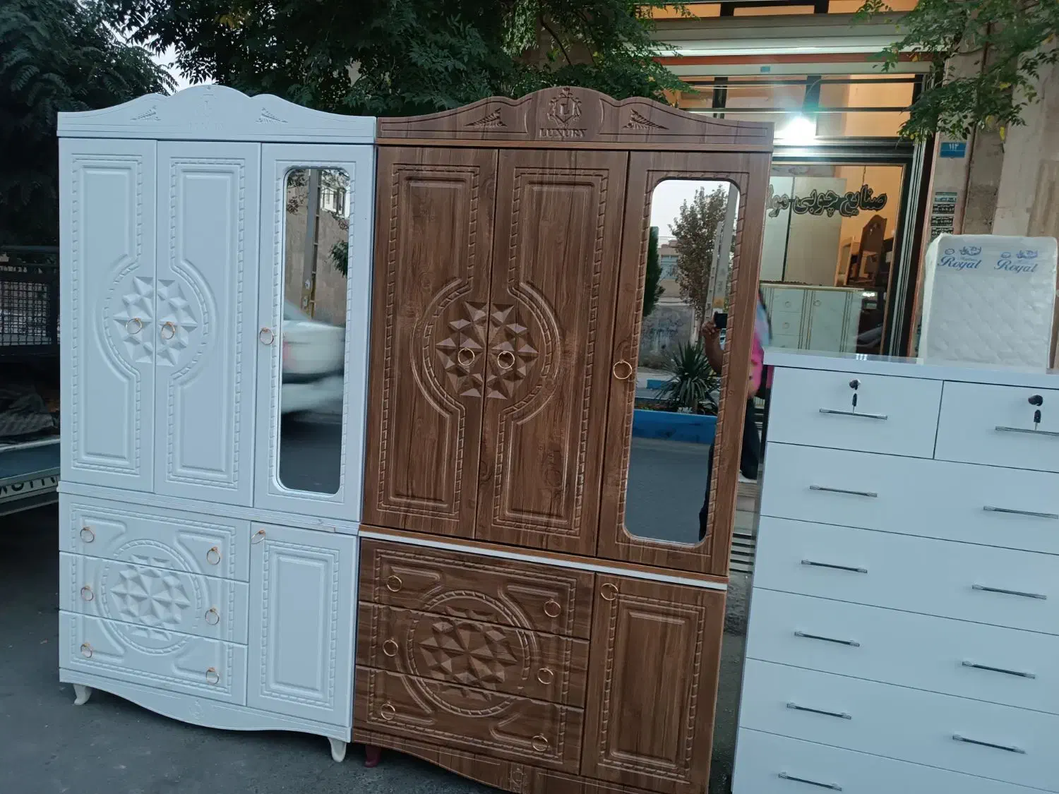 کمد ودراور منبران|جاکفشی، کمد، دراور|شهریار, شهریار|دیوار