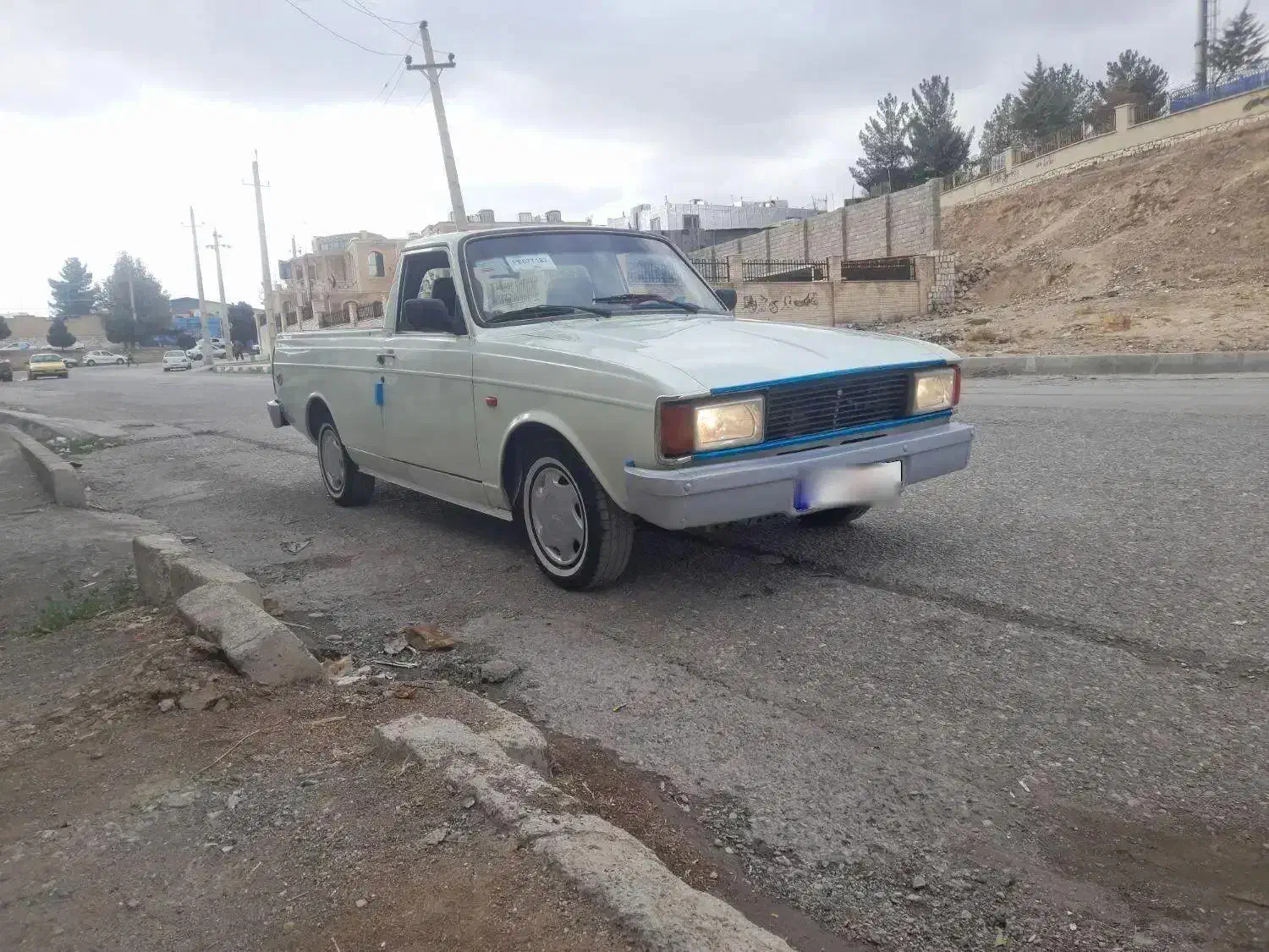 وانت۹۳کم کارتک سوز شاسی ها پلمپ اینه ی  درجه یک|خودرو سواری و وانت|کرمانشاه, |دیوار