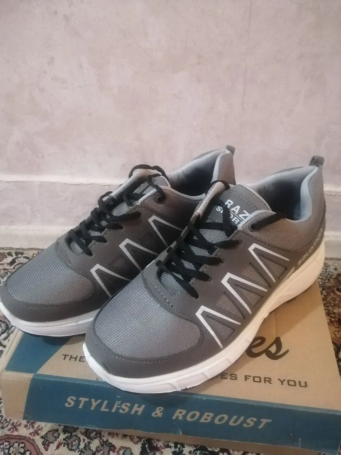 کتونی سایز 42 نو|کیف، کفش، کمربند|احمدآبادمستوفی, |دیوار