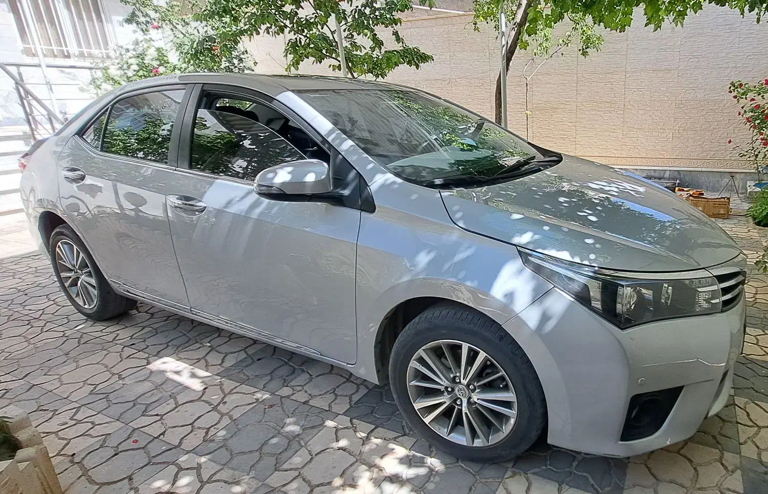 تویوتاکرولا۲۰۱۵gli|خودرو سواری و وانت|بجنورد, |دیوار