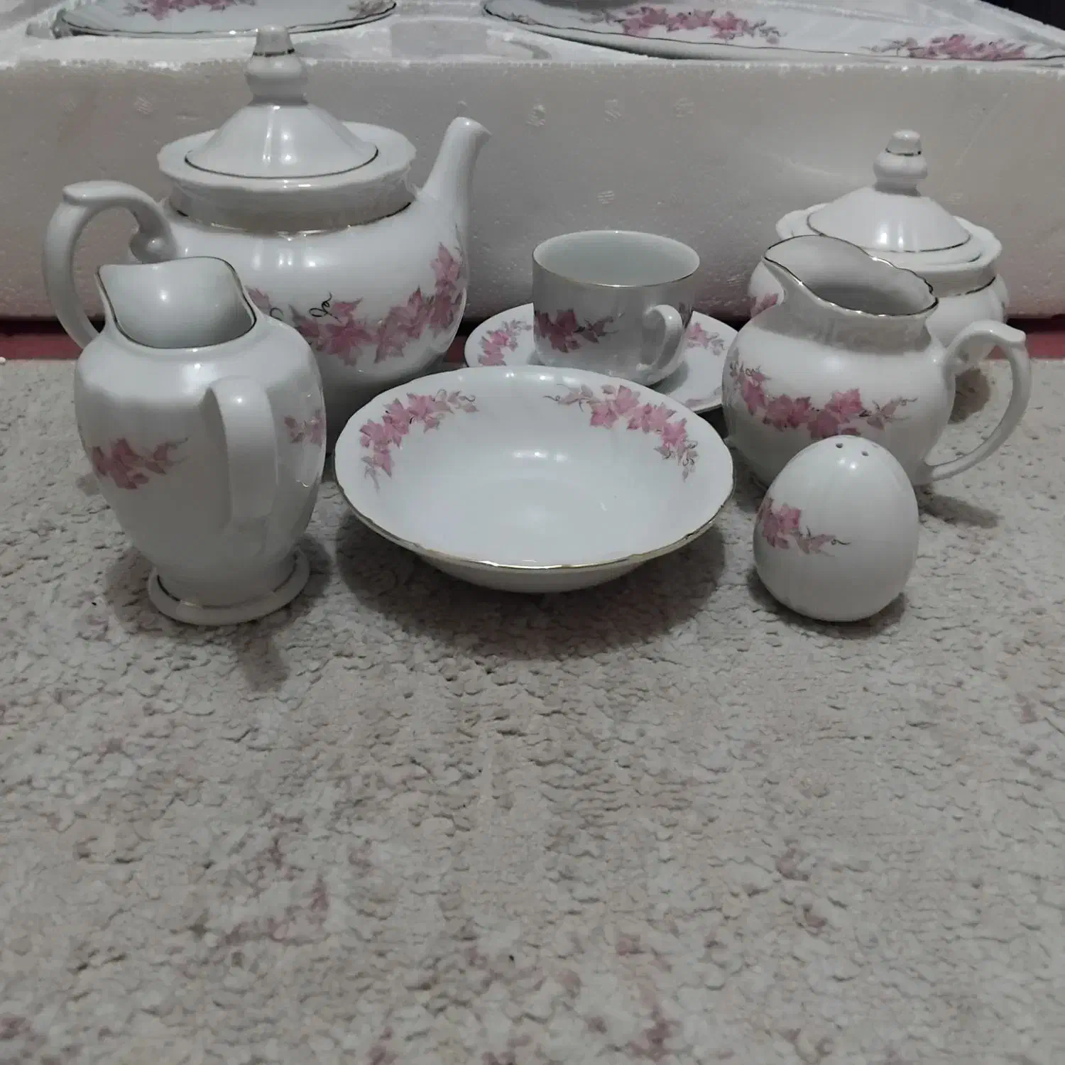 سرویس کامل 6 نفره شرکت زرین اصفهان * ۴۵ پارچه *|ظروف سرو و پذیرایی|تهران, سیروس|دیوار