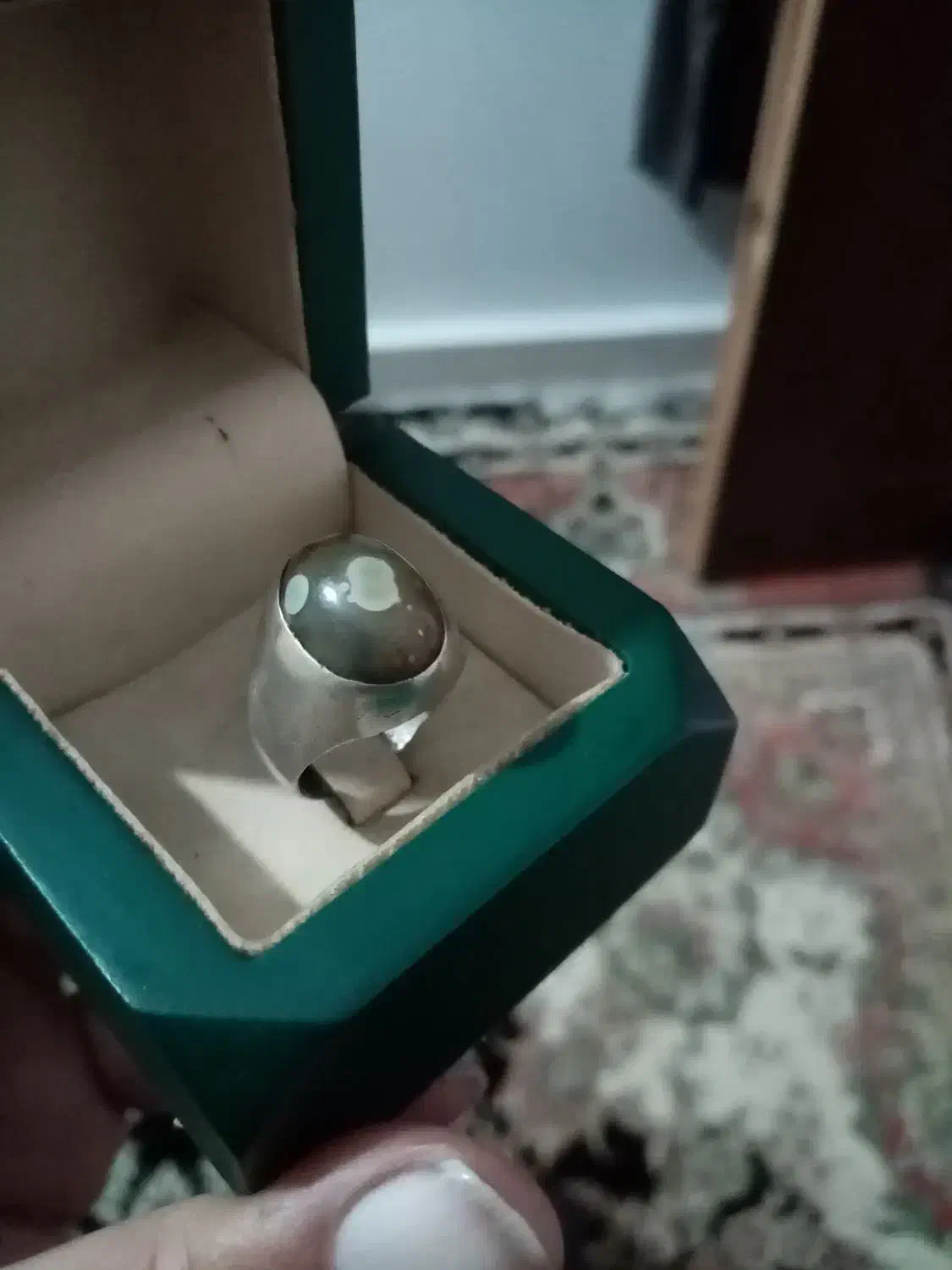 انگشتر|جواهرات|کارون, |دیوار