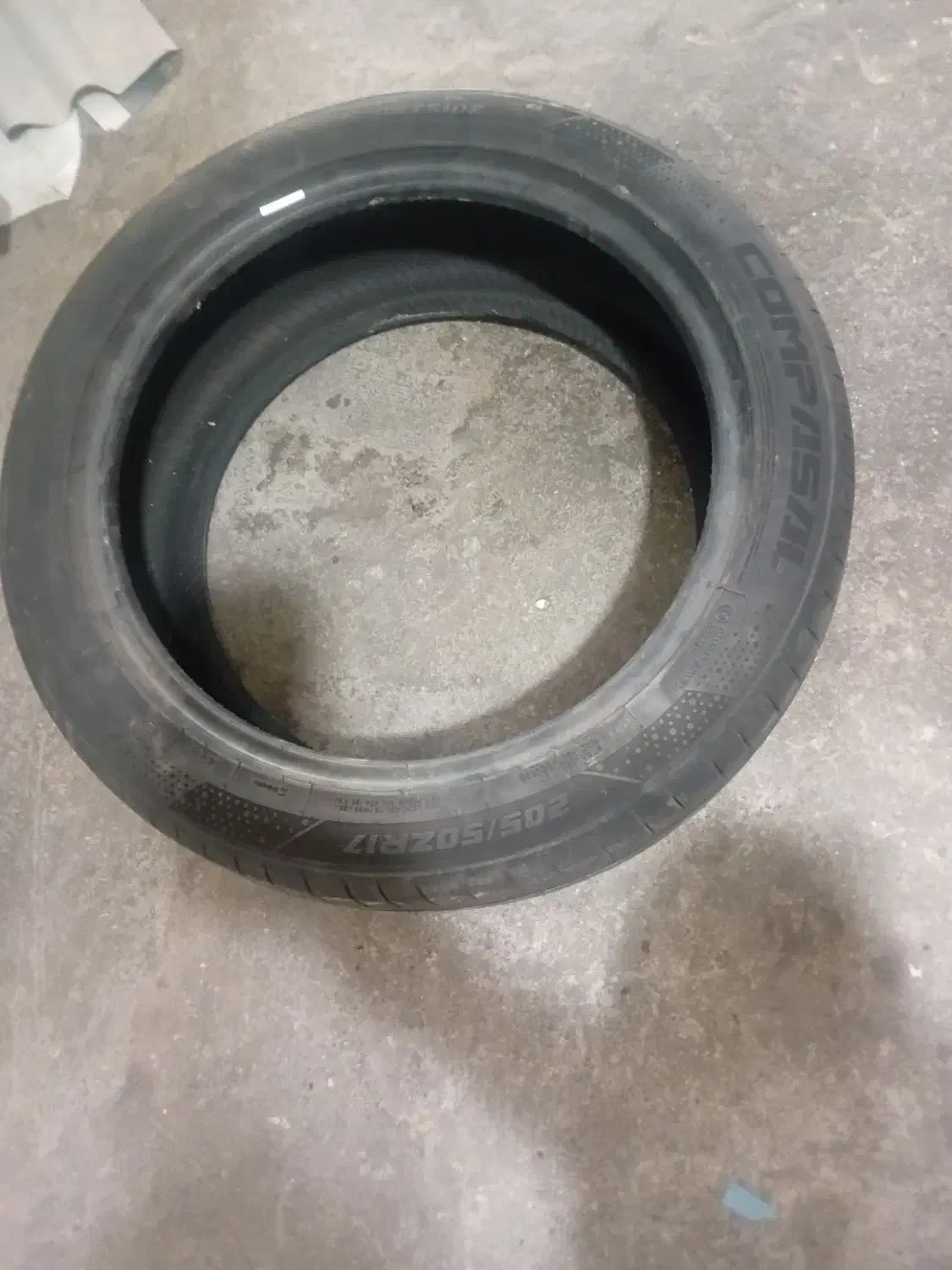 لاستیک خودرو ۲۰۵ . ۵۰ R17|قطعات یدکی و لوازم جانبی|شیبکوه (هرمزگان), |دیوار