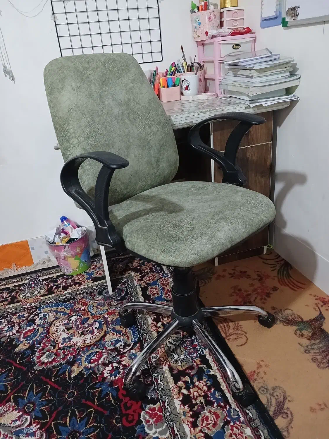 صندلی اداری و تحریری|صندلی و نیمکت|شاهرود, |دیوار