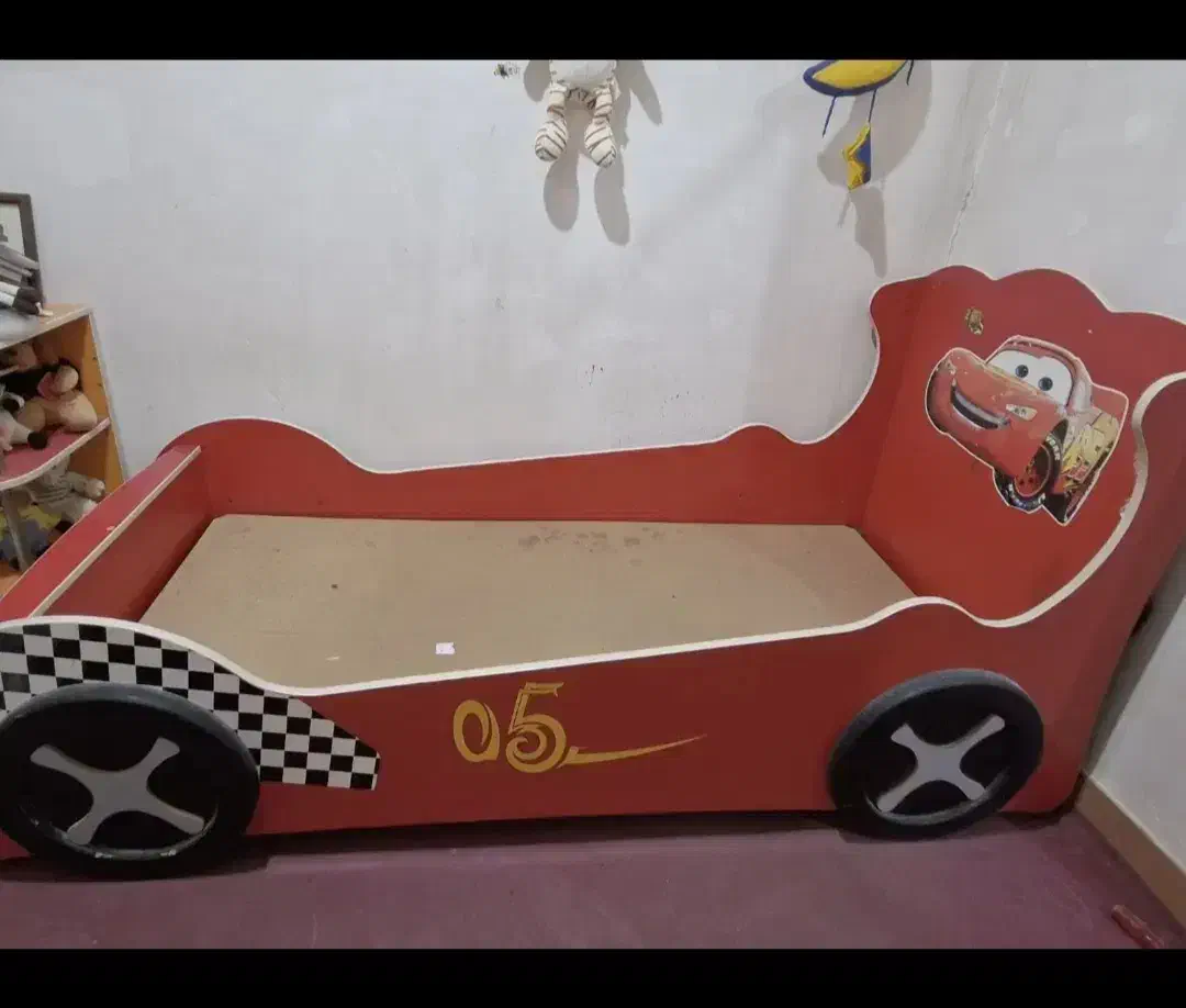 تخت ماشینی کودک ونوجوان|تخت و سرویس خواب|رشت, شهرک صبا|دیوار