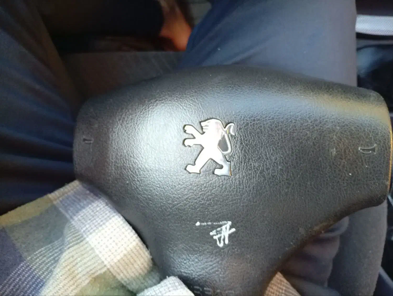 ایربگ دو سوکت در خدمتم فقط تماس|قطعات یدکی و لوازم جانبی|خرم‌آباد, |دیوار