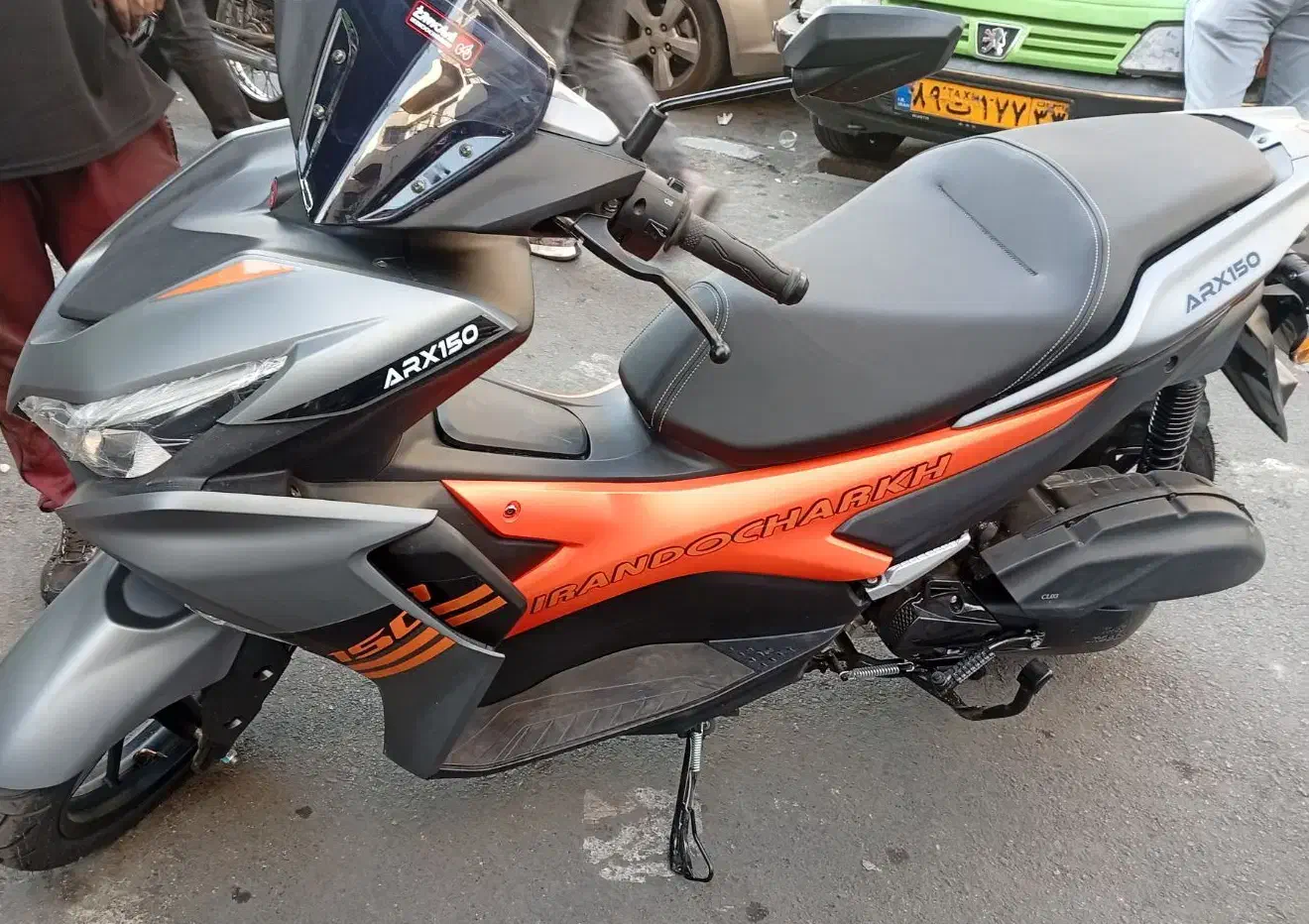 ایروایکس150خشک|موتورسیکلت|باوله, |دیوار