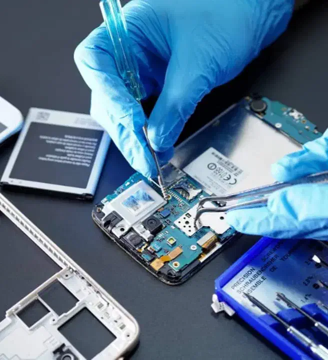 تعمیرات موبایل/خرید و تعویض گوشی های غیرقابل تعمیر|خدمات رایانهای و موبایل|شیراز, زند|دیوار