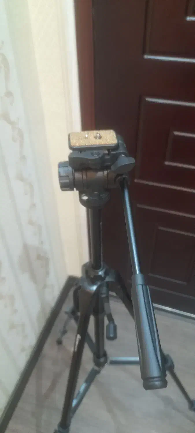 پایه دوربین|دوربین عکاسی و فیلم‌برداری|تهران, بهمن یار|دیوار