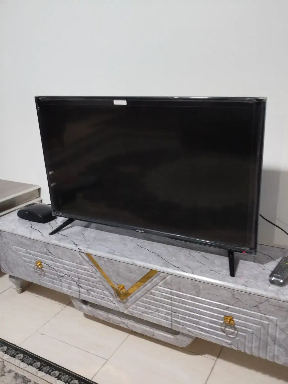 تلویزیون در حد نو|تلویزیون و پروژکتور|فردیس, شهرک شهید حسینی|دیوار