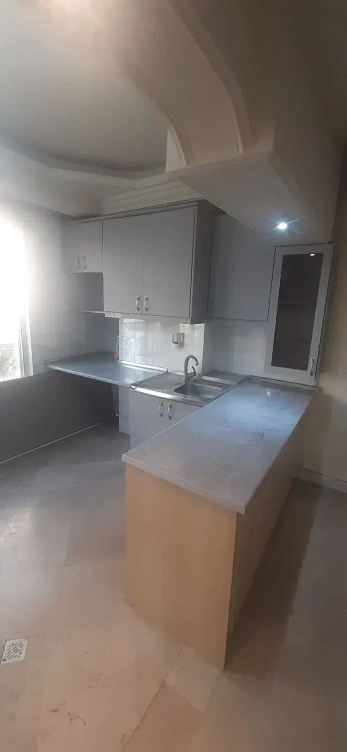 120متر دو خواب/پروانه/تخلیه/دو کله نور/بازسازی شده