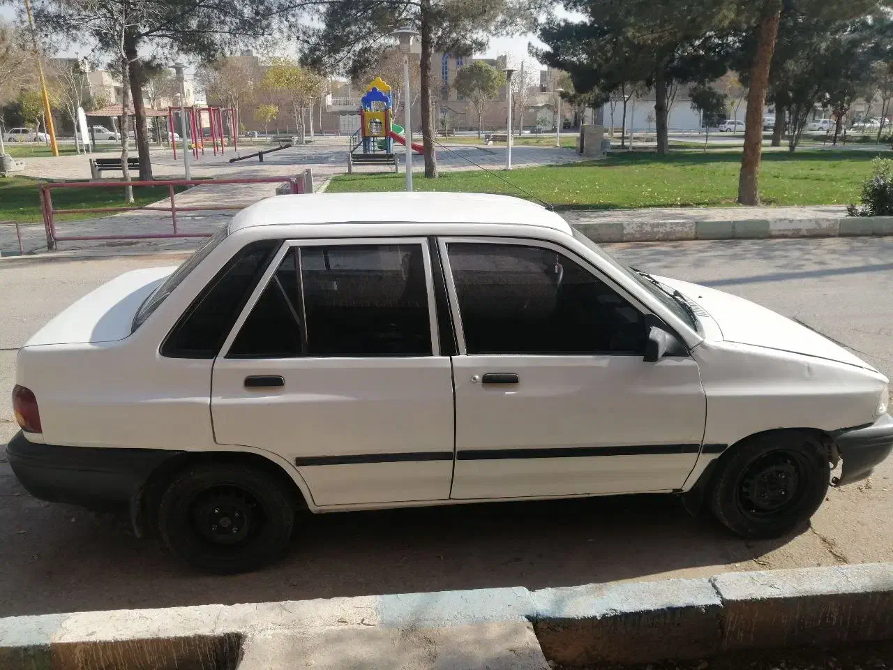 فروش پراید سفید|خودرو سواری و وانت|شاهین‌شهر, گزبرخوار|دیوار