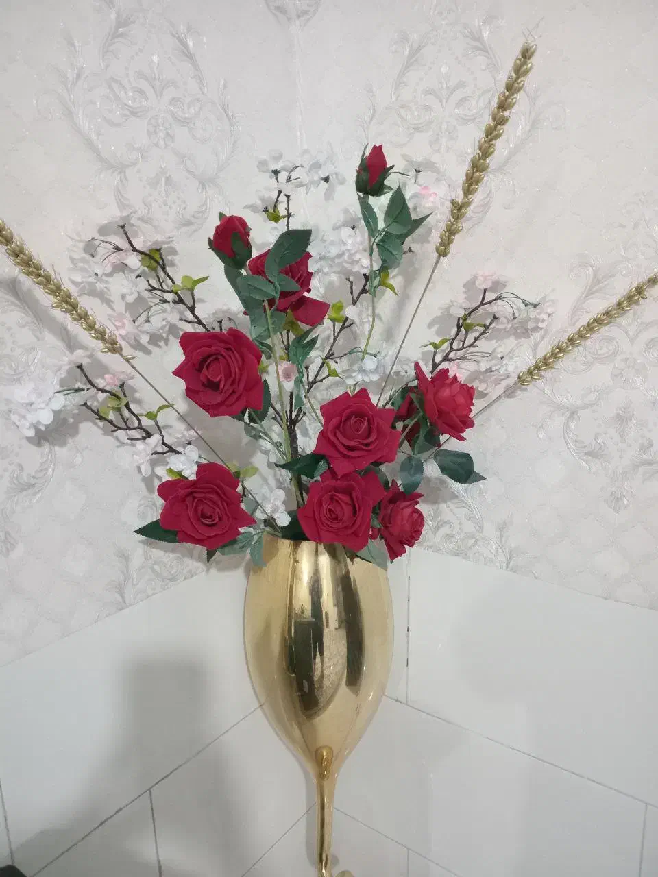 گلدون شیشه ای|گل و گیاه طبیعی|رباط‌کریم, نصیرشهر|دیوار