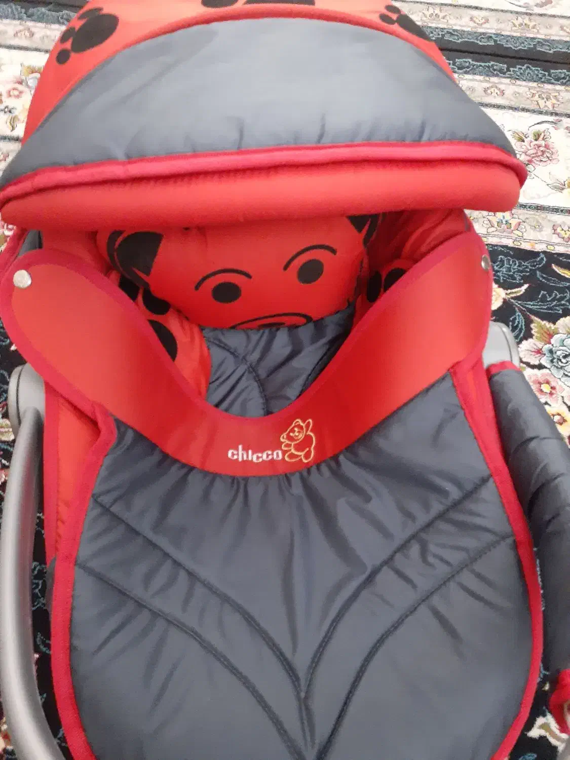 کری یر وروروئک|اسباب و اثاث بچه|مهاجران, |دیوار