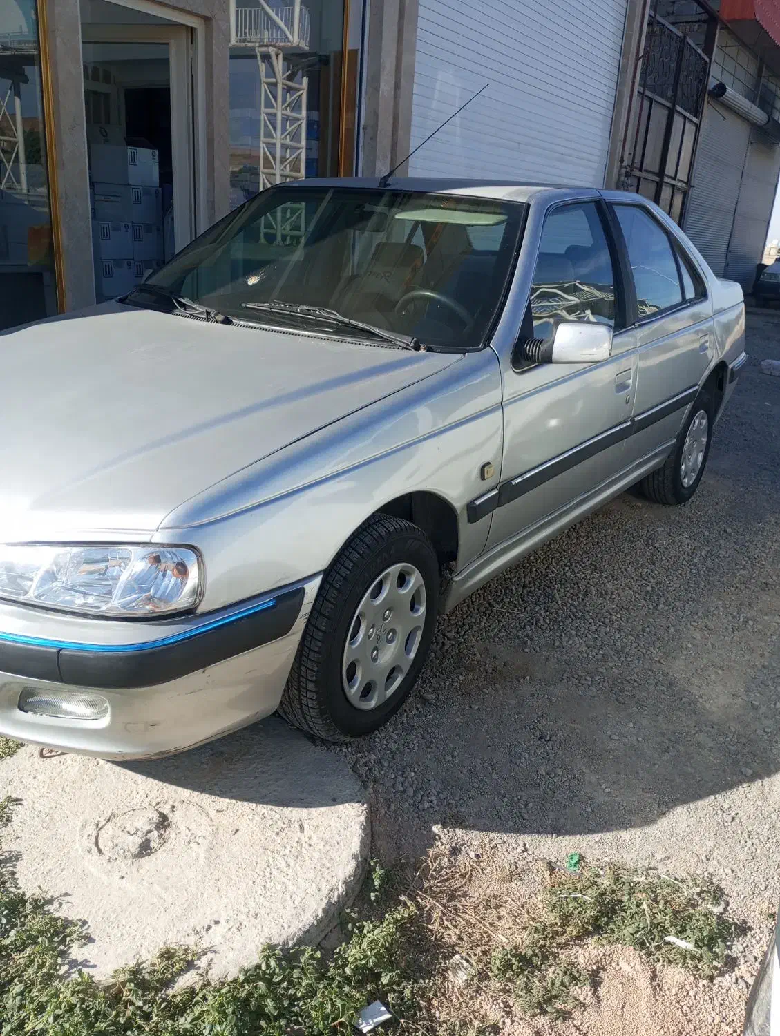 پژو پارس 83|خودرو سواری و وانت|مراغه, |دیوار