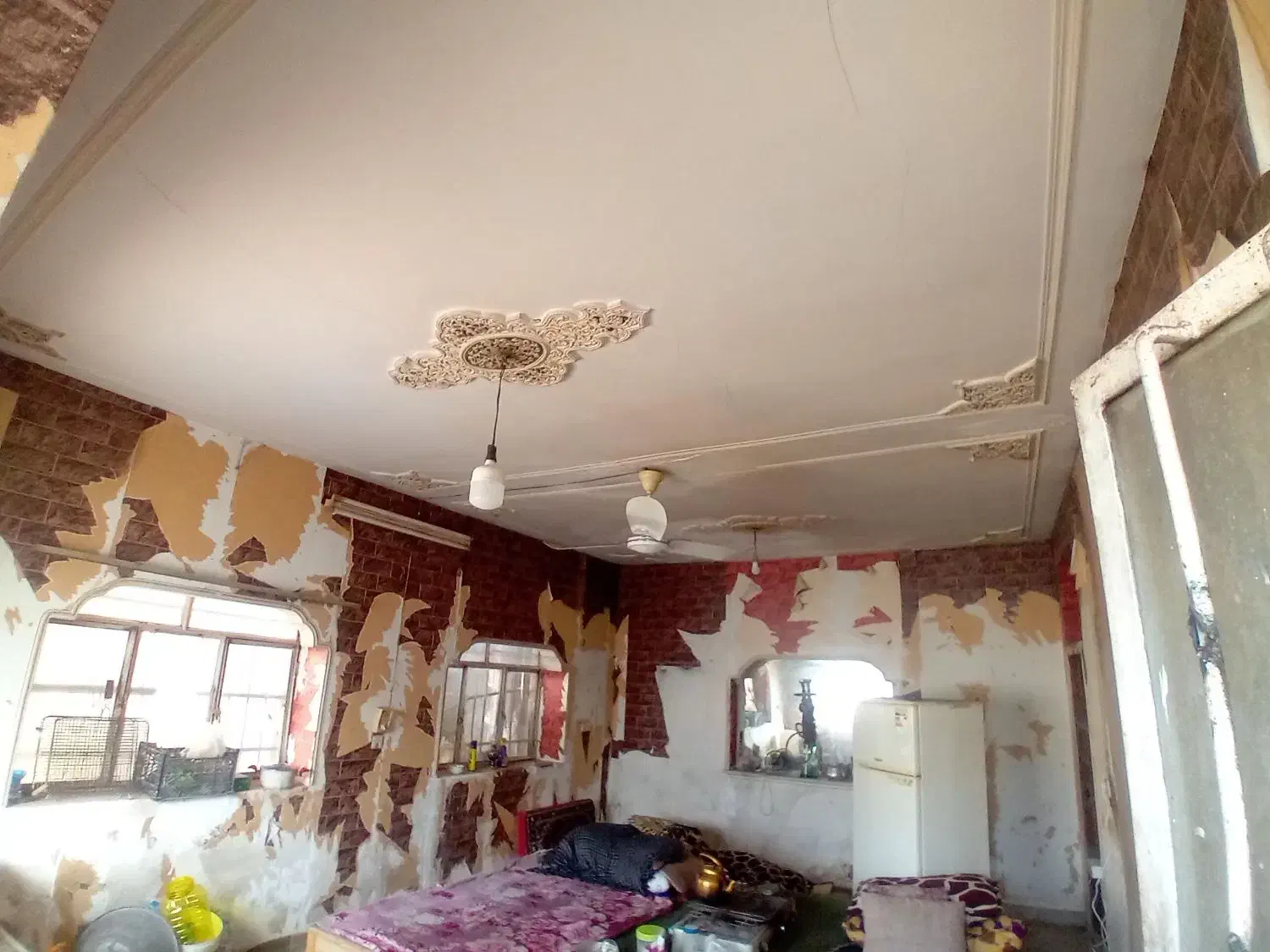 نصاب کاغذ دیواری|خدمات پیشه و مهارت|قم, باجک یک|دیوار