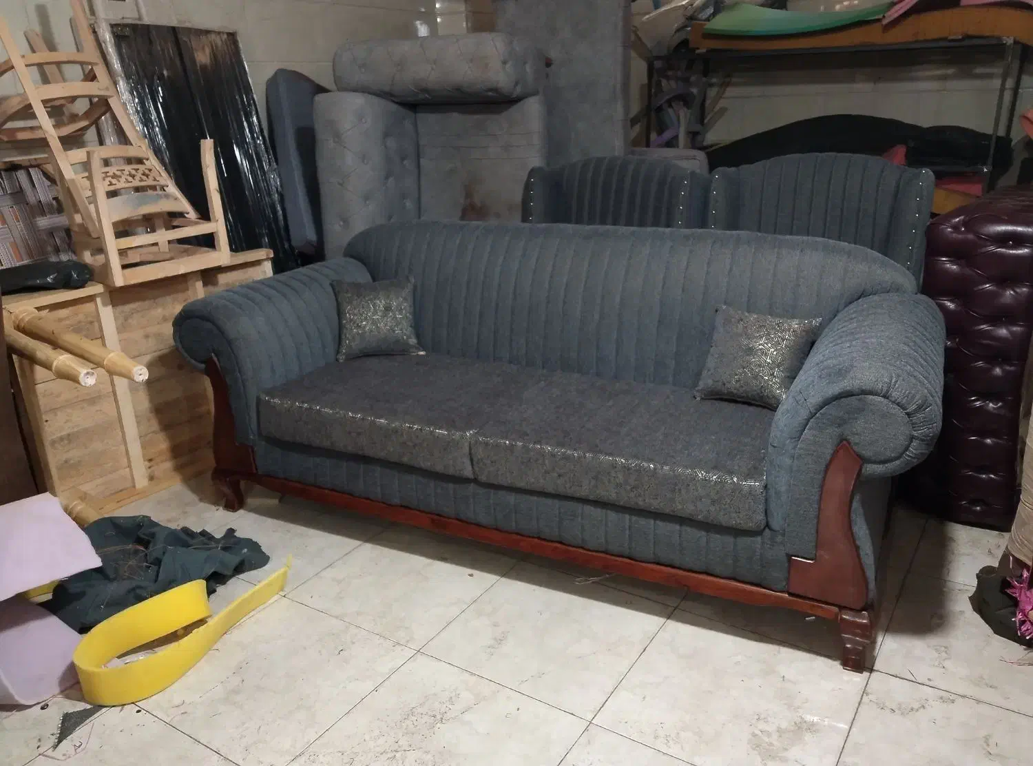 مبلمان آقاسی ..|مبلمان خانگی و میز عسلی|قزوین, |دیوار