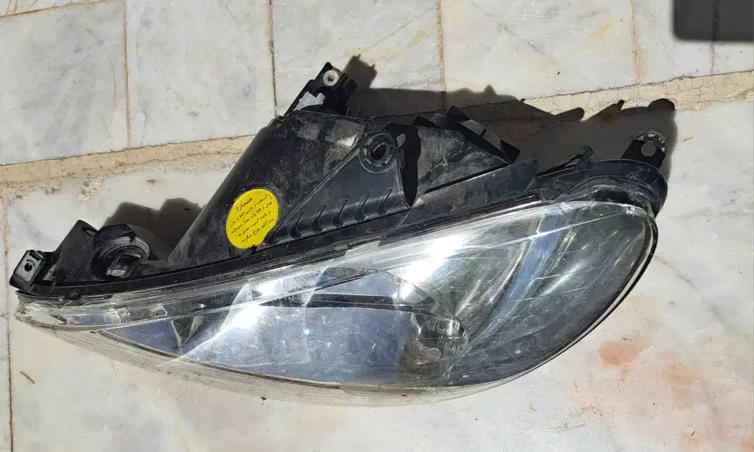 چراغ ۲۰۶|قطعات یدکی و لوازم جانبی|شاهین‌شهر, شهرک صنعتی|دیوار