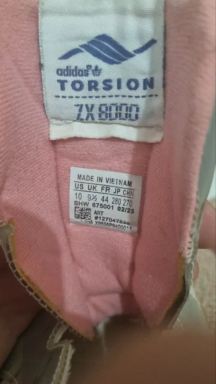 کفش|کیف، کفش، کمربند|نسیم‌شهر, |دیوار