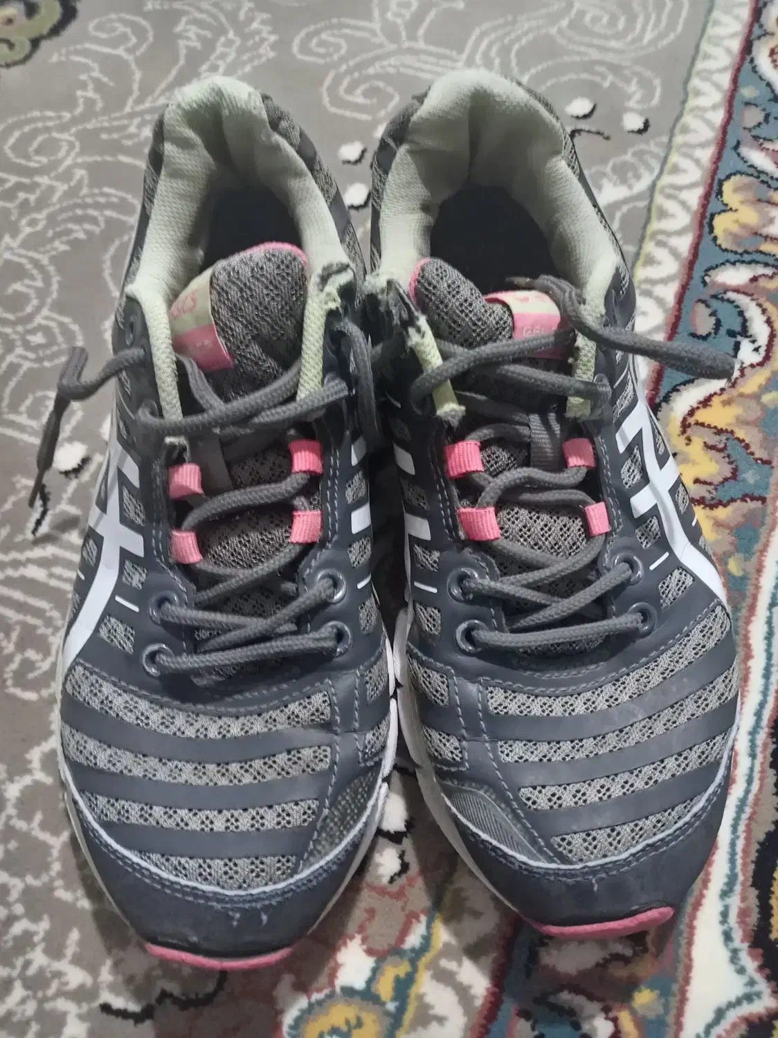 کفش کتانی تمیز سایز36 و37 زنانه خارجی|کیف، کفش، کمربند|سبزوار, باهنر|دیوار