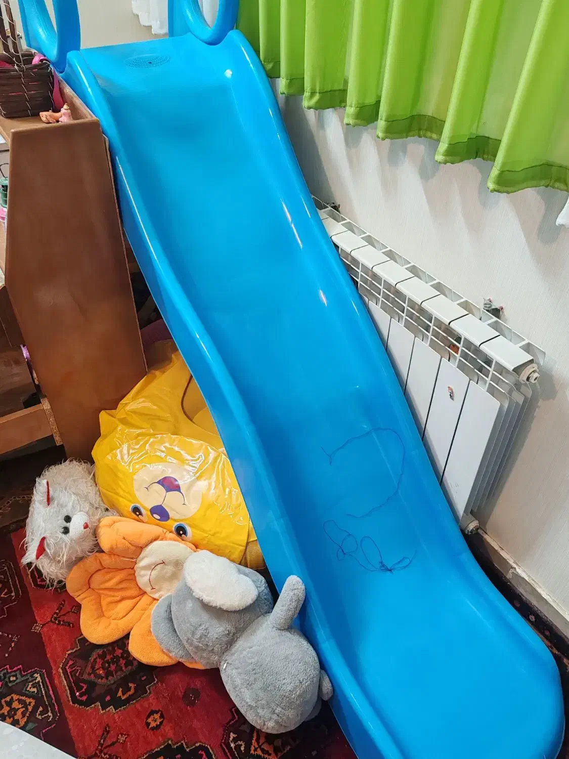 تاب، سرسره، و ماشین شارجی سالم|اسباببازی|قوچان, |دیوار